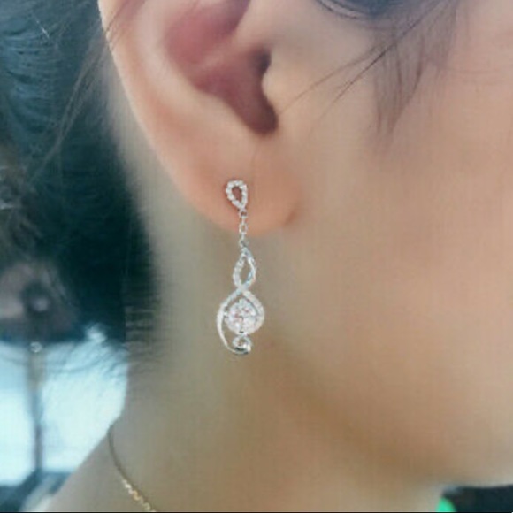 NEW Elegant 925 Silver Drop Earrings for Women - Picture 5 of 5